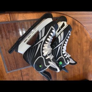 Reebok men’s skates